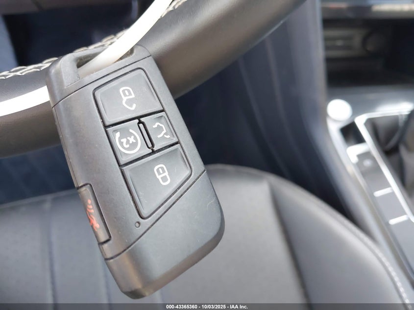 2023 VOLKSWAGEN TIGUAN 2.0T SE 3VV3B7AX4PM061839