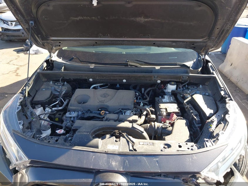 2020 TOYOTA RAV4 XLE - 2T3W1RFV6LW066759