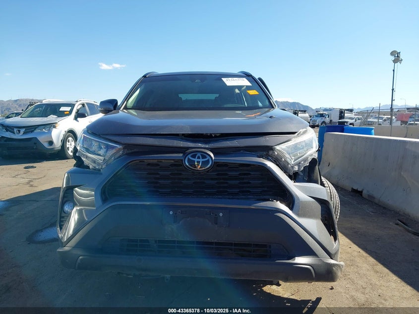 2020 TOYOTA RAV4 XLE - 2T3W1RFV6LW066759