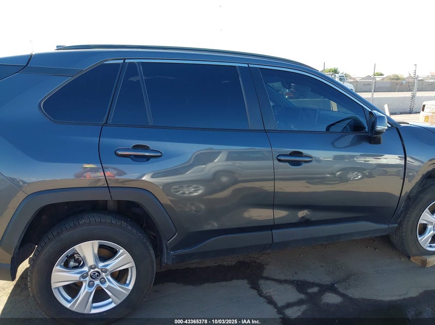 2020 TOYOTA RAV4 XLE - 2T3W1RFV6LW066759