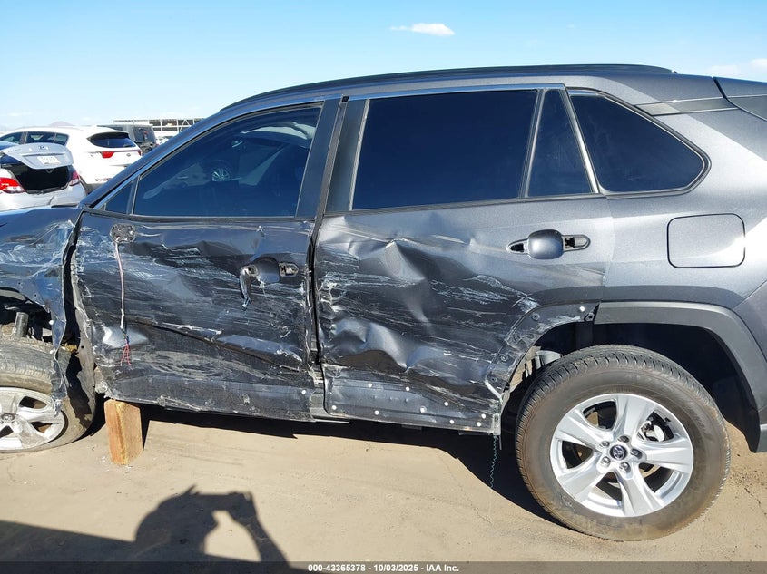 2020 TOYOTA RAV4 XLE - 2T3W1RFV6LW066759