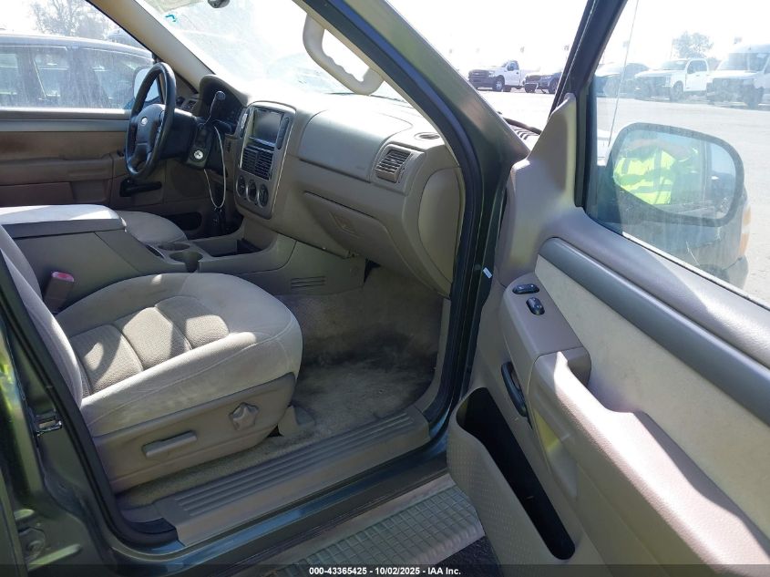 2004 Ford Explorer Xlt