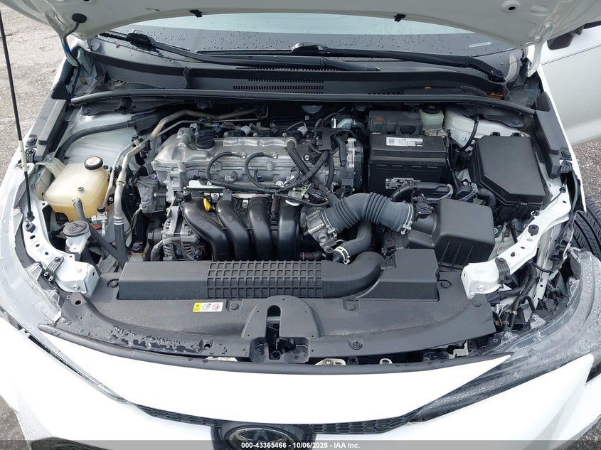 2021 TOYOTA COROLLA LE JTDEPMAE3MJ117705