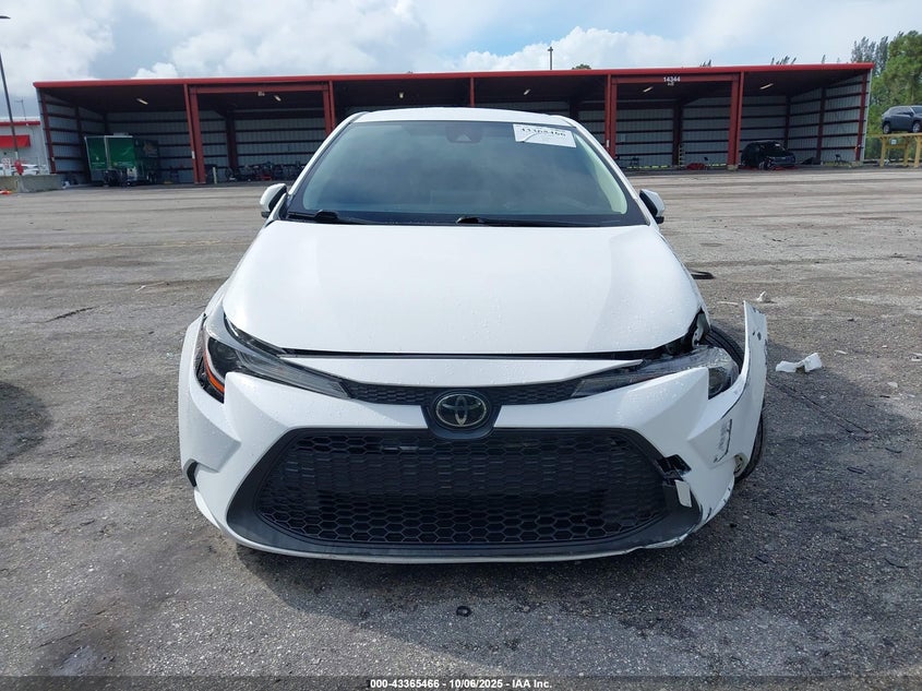 2021 TOYOTA COROLLA LE JTDEPMAE3MJ117705