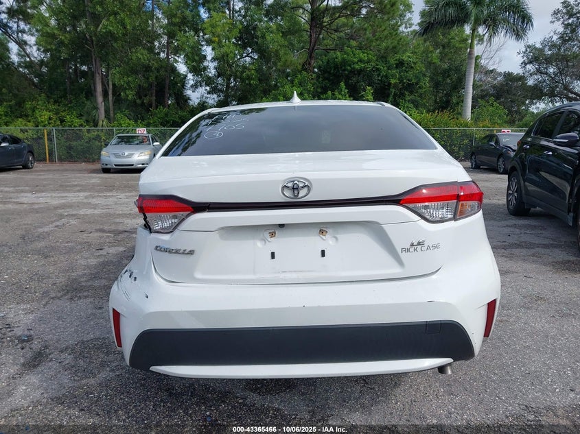 2021 TOYOTA COROLLA LE JTDEPMAE3MJ117705