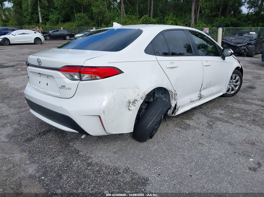 2021 TOYOTA COROLLA LE JTDEPMAE3MJ117705