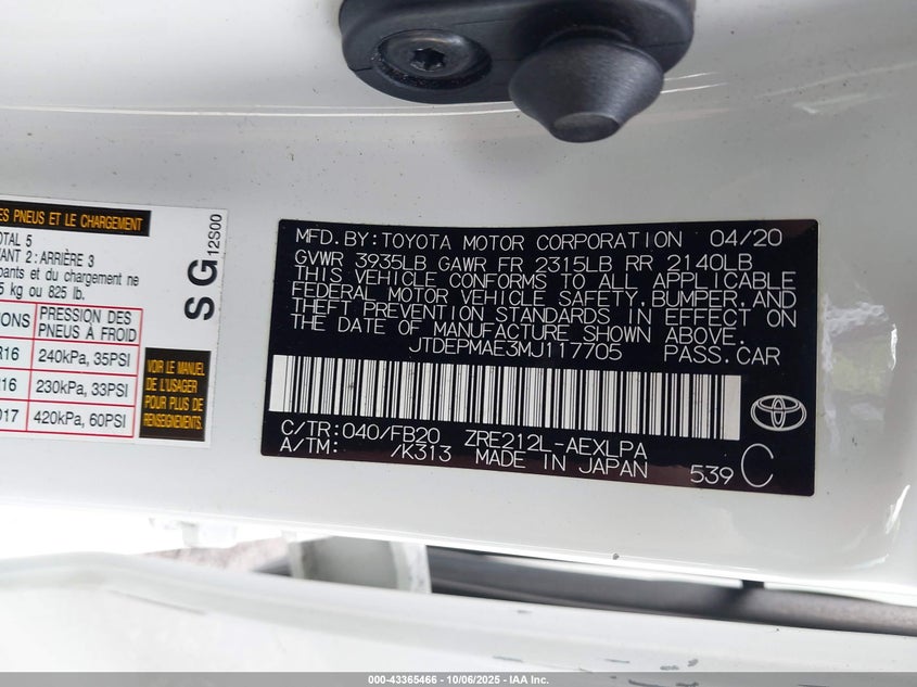 2021 TOYOTA COROLLA LE JTDEPMAE3MJ117705