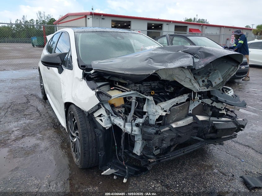 2021 TOYOTA COROLLA LE - JTDEPMAE8MJ180668