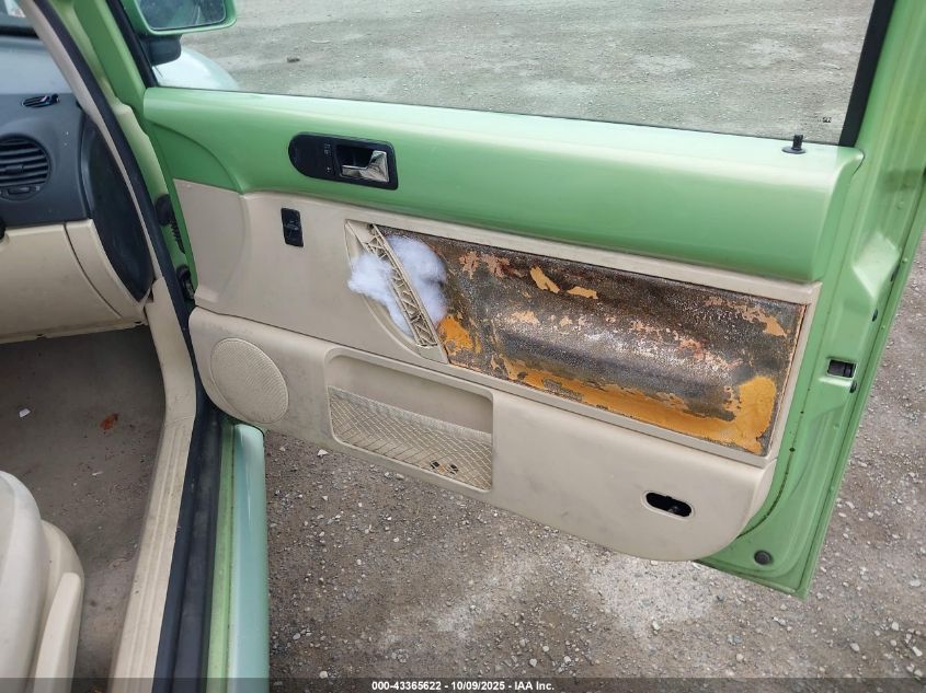 2000 Volkswagen New Beetle Gls VIN: 3VWCA21CXYM438285 Lot: 43365622