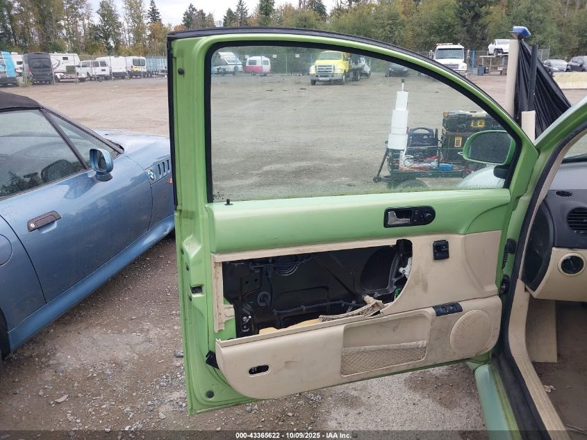 2000 Volkswagen New Beetle Gls VIN: 3VWCA21CXYM438285 Lot: 43365622