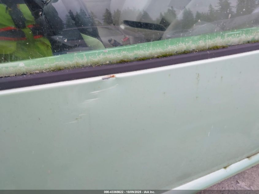 2000 Volkswagen New Beetle Gls VIN: 3VWCA21CXYM438285 Lot: 43365622