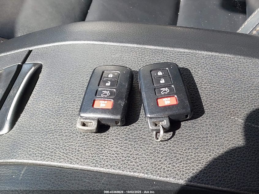 2018 Toyota Highlander Xle VIN: 5TDJZRFH0JS825904 Lot: 43365628