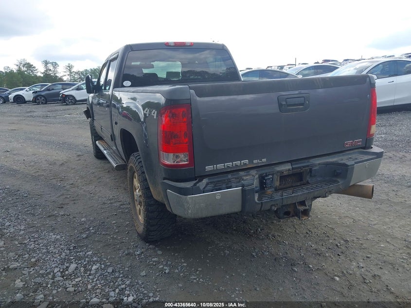 1GT423C88BF114391 2011 GMC SIERRA photo no. 3