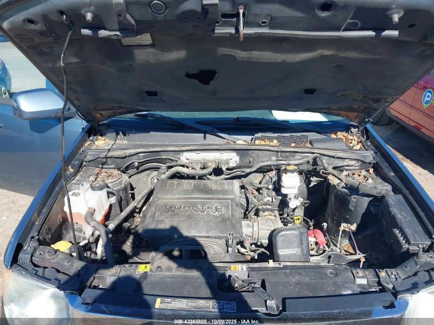 2011 Ford Escape Limited VIN: 1FMCU9EGXBKB81834 Lot: 43365888