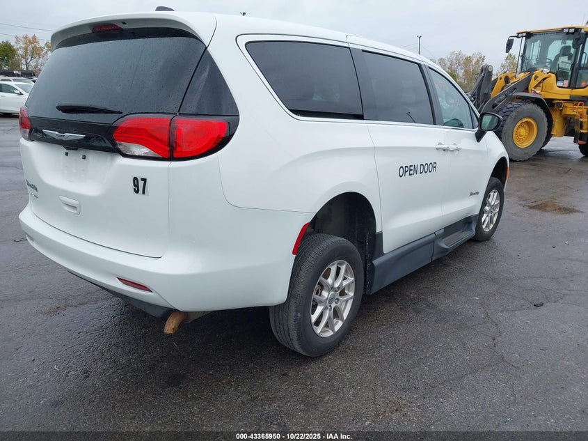 Vin: 2c4rc1cg2rr126196, lot: 43860684, chrysler voyager lx 20244