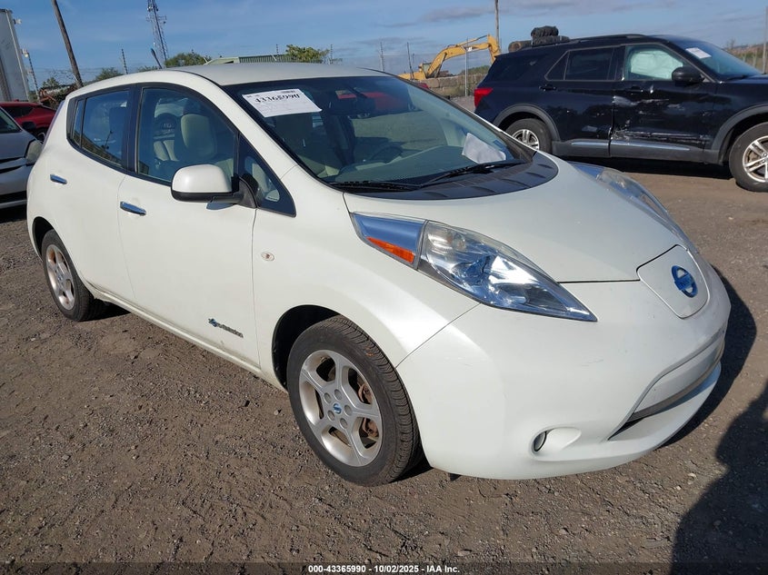 NISSAN LEAF SL