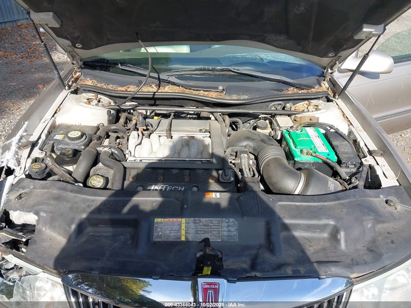 2002 Lincoln Continental VIN: 1LNHM97V22Y659680 Lot: 43366043