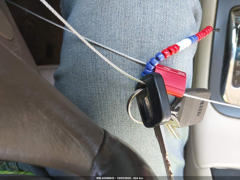 2002 Lincoln Continental VIN: 1LNHM97V22Y659680 Lot: 43366043