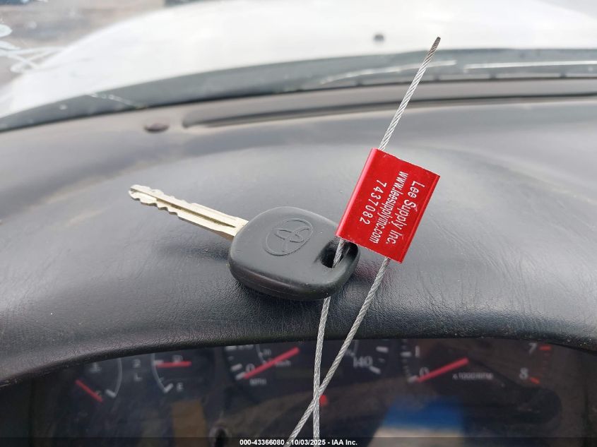 2001 Toyota Camry Solara Sle V6 VIN: 2T1CF28P61C462076 Lot: 43366080