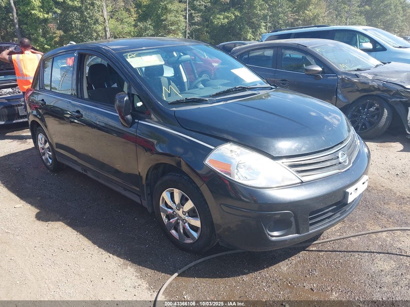 NISSAN VERSA 1.8S