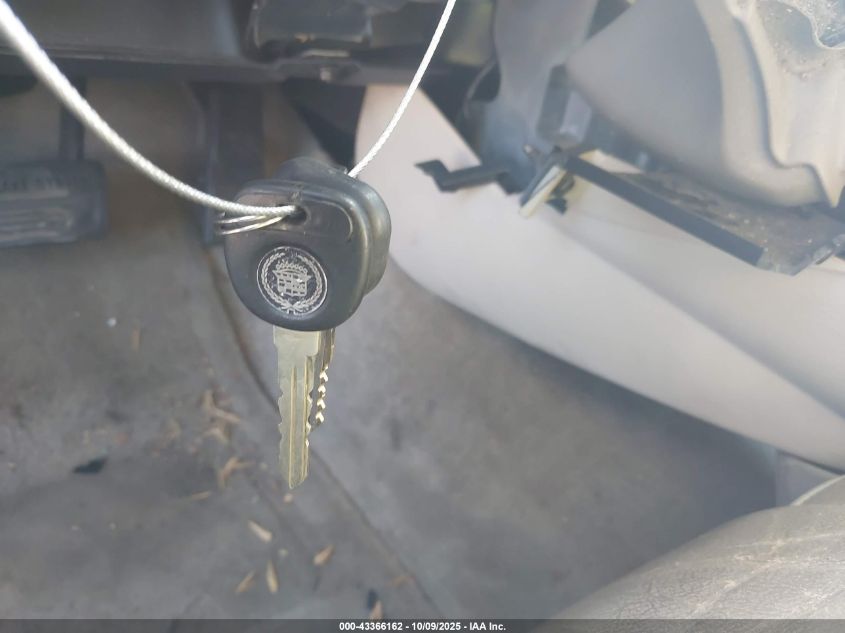 2000 Cadillac Deville Standard VIN: 1G6KD54Y9YU338451 Lot: 43366162