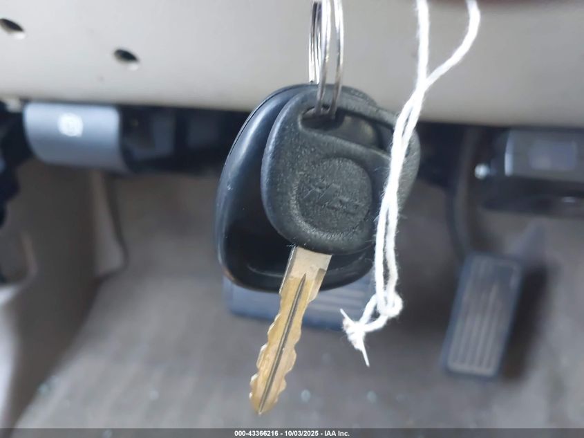 2005 Chevrolet Tahoe Z71 VIN: 1GNEK13T35R124382 Lot: 43366216