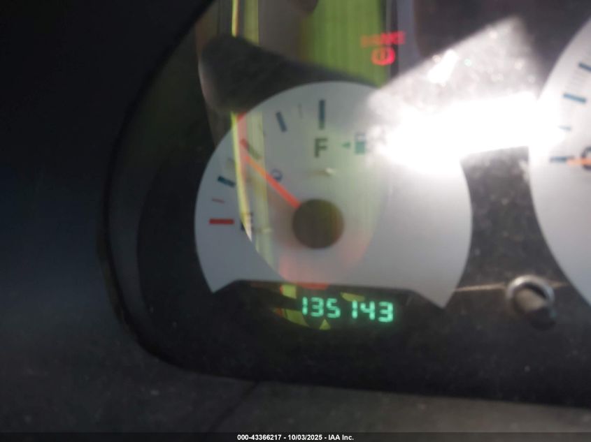 2006 Chrysler Town & Country VIN: 1A4GP45R06B533417 Lot: 43366217