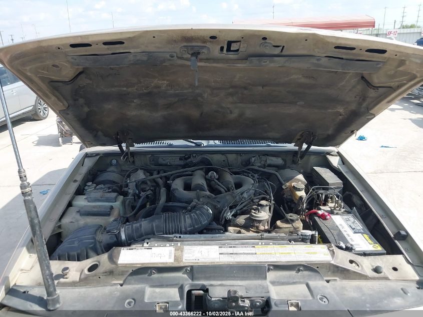 2000 Ford Explorer Sport VIN: 1FMYU60E4YUB05579 Lot: 43366222