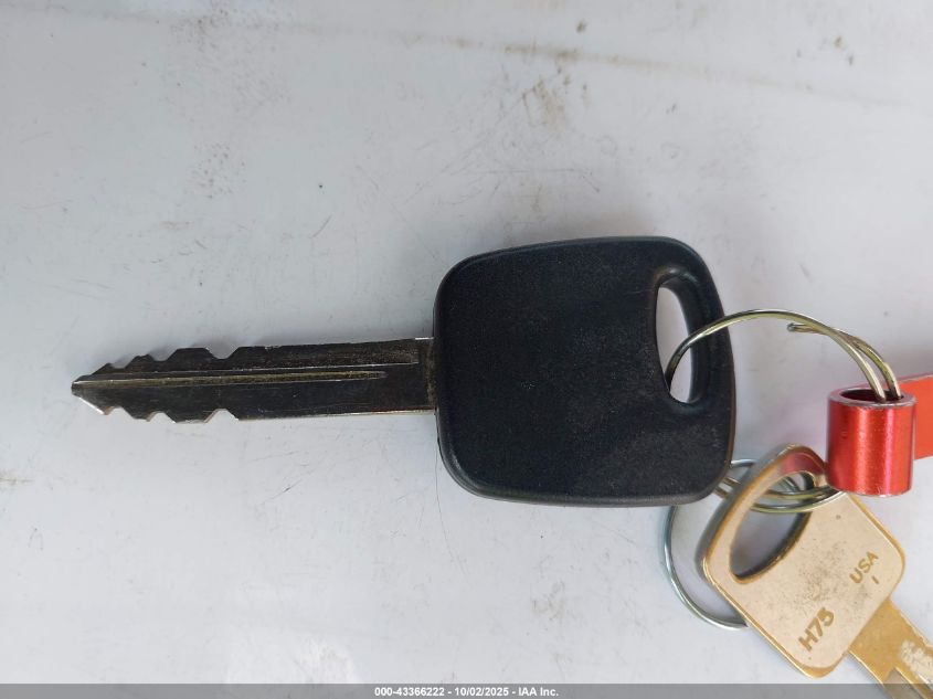 2000 Ford Explorer Sport VIN: 1FMYU60E4YUB05579 Lot: 43366222