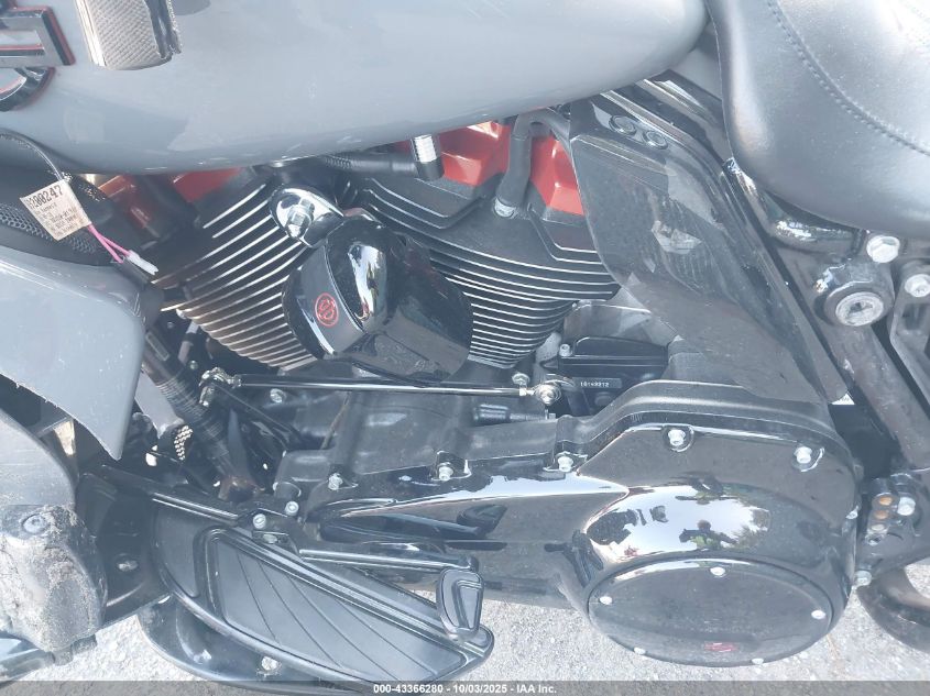 2018 Harley-Davidson Flhxse Cvo Street Glide VIN: 1HD1PXL11JB958453 Lot: 43366280