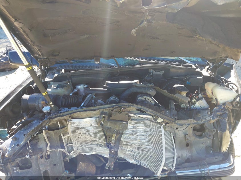 1992 GMC Suburban C1500 VIN: 1GKEC16K5NJ722470 Lot: 43366339