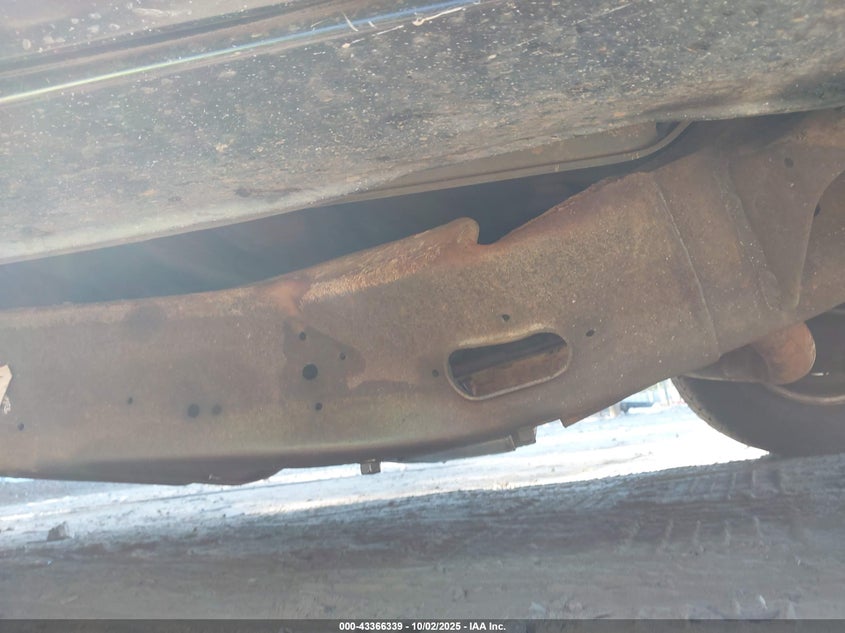 1992 GMC Suburban C1500 VIN: 1GKEC16K5NJ722470 Lot: 43366339