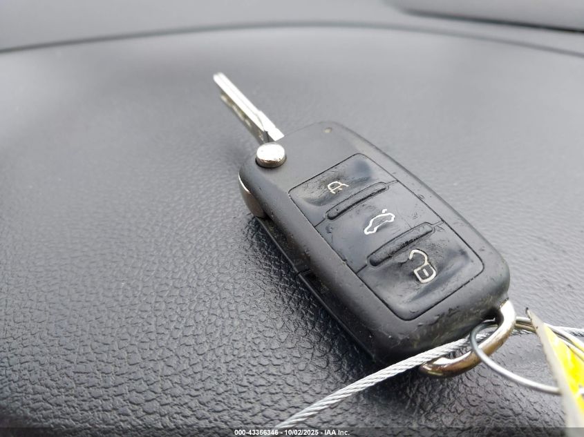 2013 Volkswagen Jetta 2.0L S VIN: 3VW2K7AJ8DM221106 Lot: 43366346