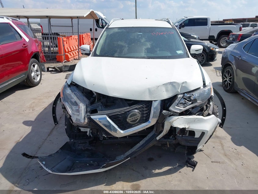 2018 NISSAN ROGUE SV - KNMAT2MT2JP587600