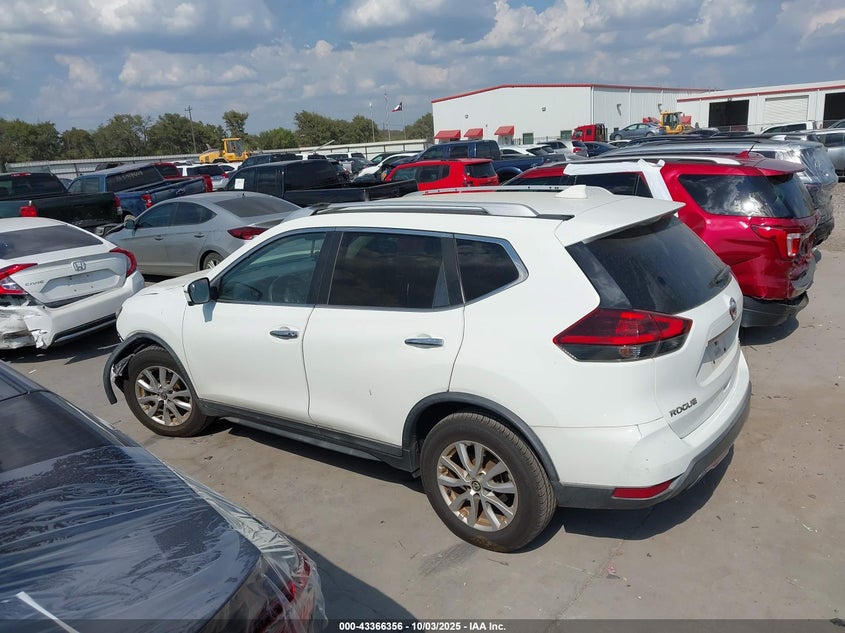 2018 NISSAN ROGUE SV - KNMAT2MT2JP587600