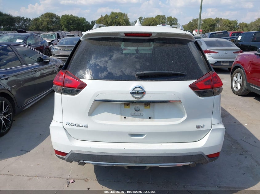 2018 NISSAN ROGUE SV - KNMAT2MT2JP587600