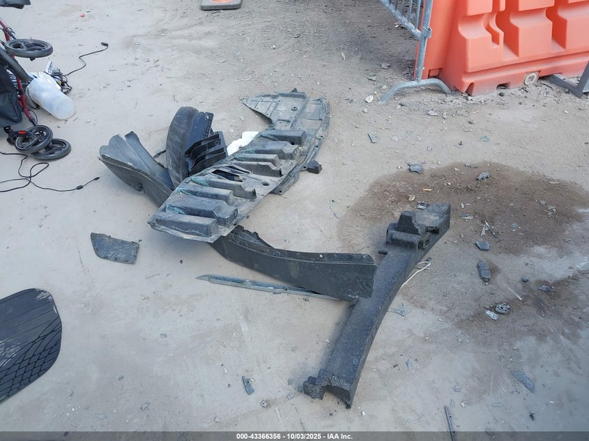 2018 NISSAN ROGUE SV - KNMAT2MT2JP587600