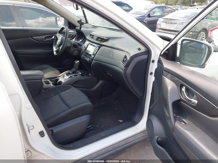 2018 NISSAN ROGUE SV - KNMAT2MT2JP587600