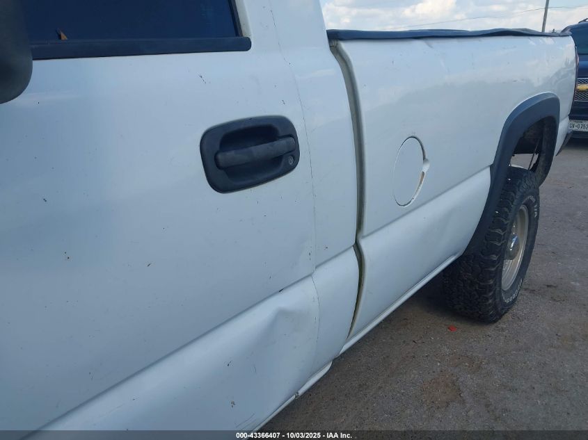 2004 Chevrolet Silverado 2500Hd Work Truck VIN: 1GCHC24U24E198155 Lot: 43366407