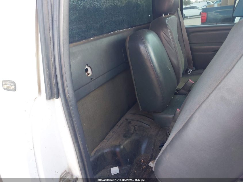 2004 Chevrolet Silverado 2500Hd Work Truck VIN: 1GCHC24U24E198155 Lot: 43366407