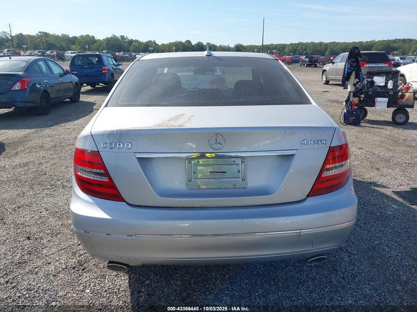2012 Mercedes-Benz C 300 Luxury 4Matic/Sport 4Matic VIN: WDDGF8BB9CR192308 Lot: 43366445