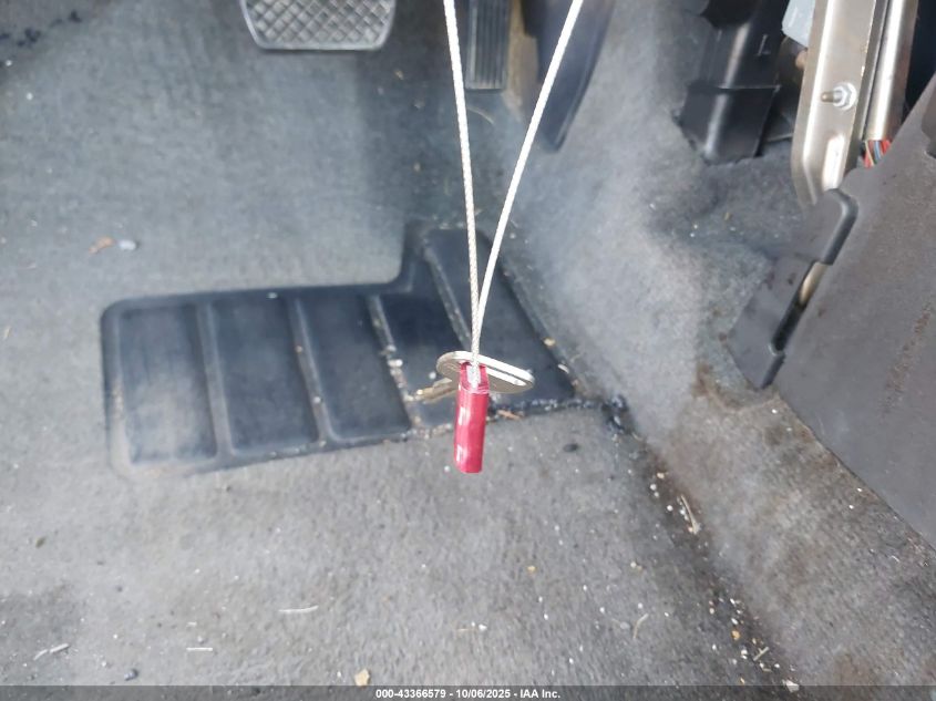 2004 Saturn Ion 2 VIN: 1G8AN12F44Z155675 Lot: 43366579