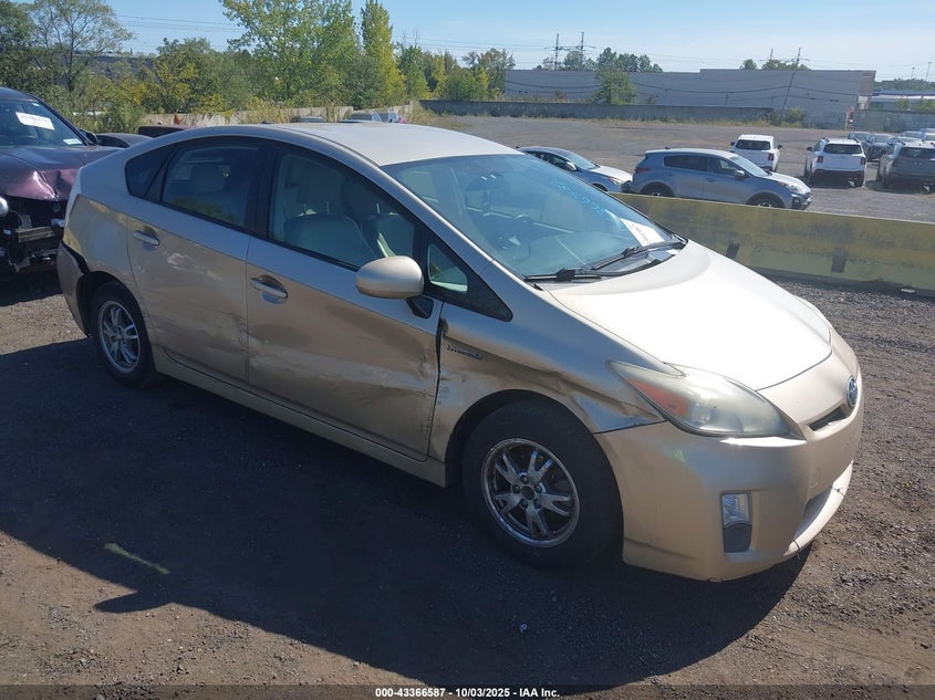 TOYOTA PRIUS IV