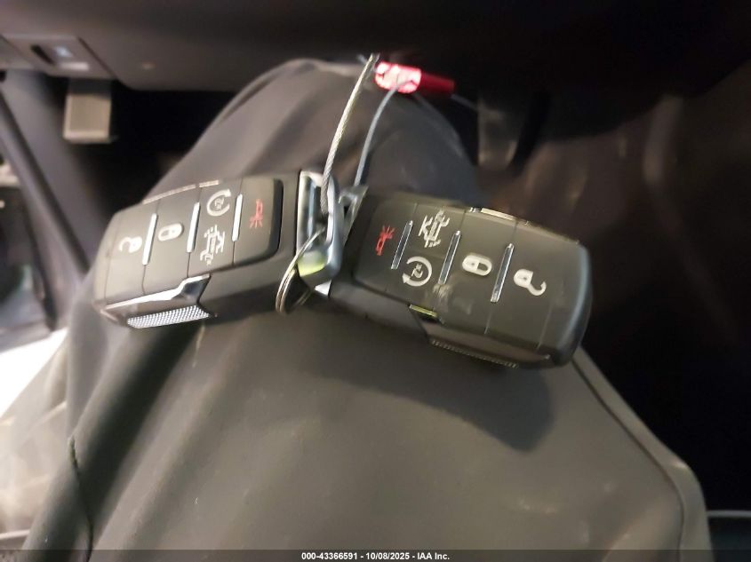 2025 Ram 2500 Laramie 4X4 8' Box VIN: 3C63R5KL2SG501064 Lot: 43366591