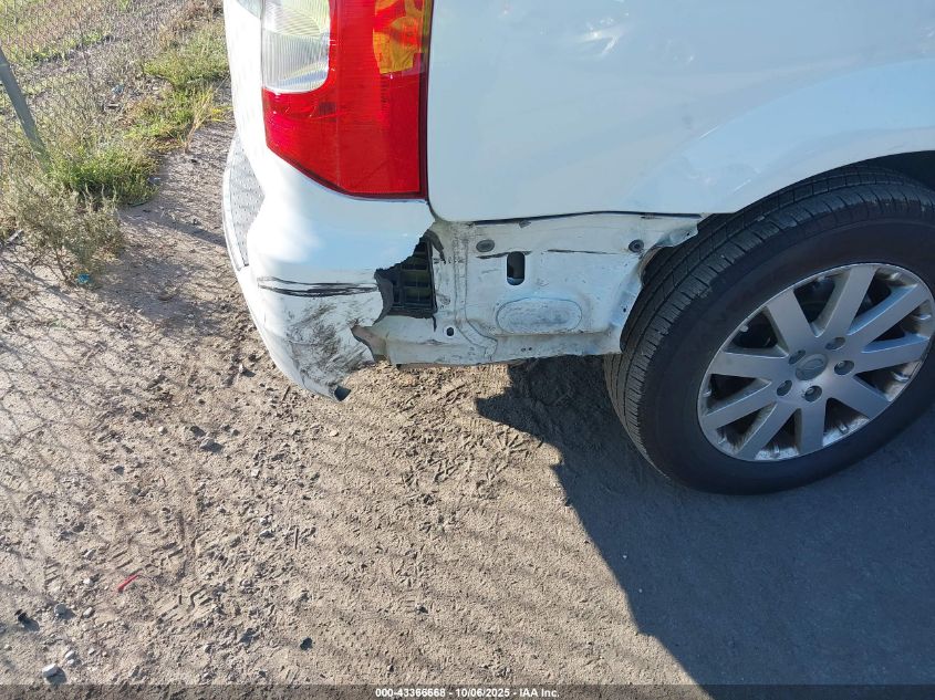 2015 Chrysler Town & Country Touring VIN: 2C4RC1BG8FR618342 Lot: 43366668