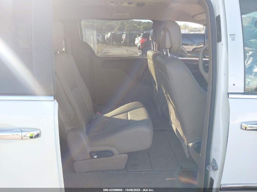 2015 Chrysler Town & Country Touring VIN: 2C4RC1BG8FR618342 Lot: 43366668