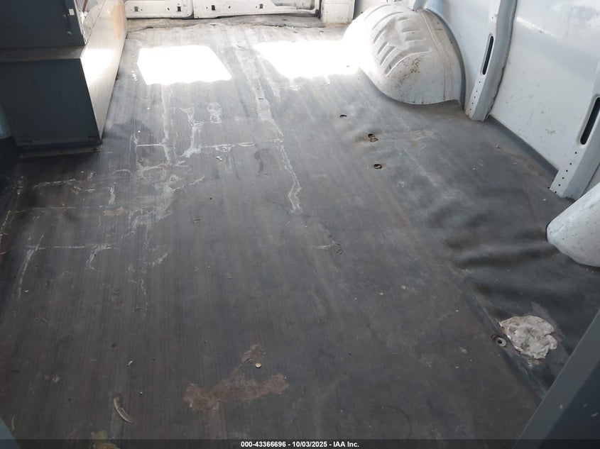 2007 Chevrolet Express Work Van VIN: 1GCFH15T471202856 Lot: 43366696