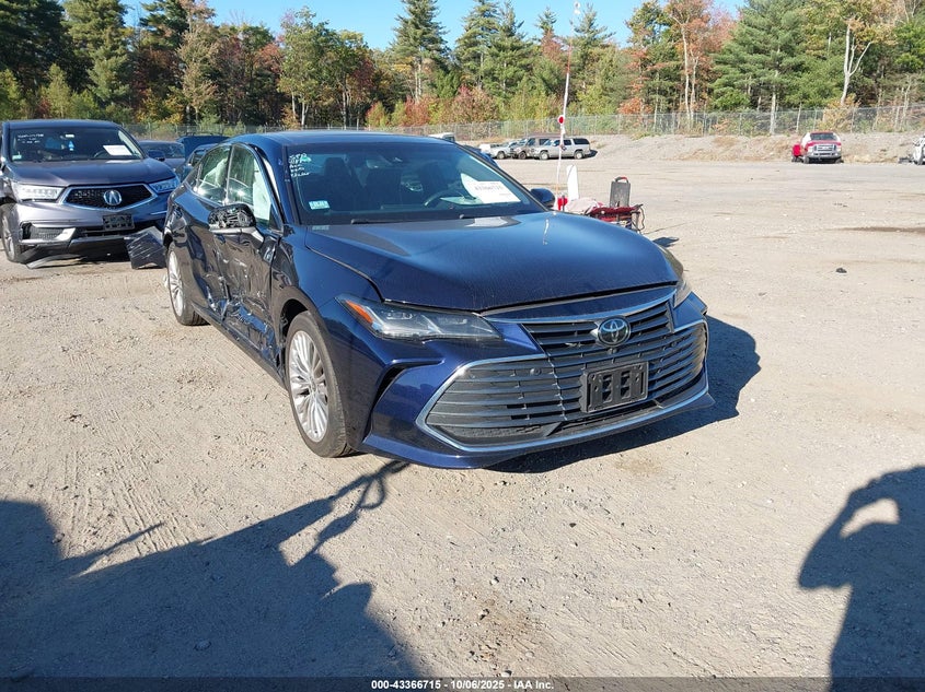 TOYOTA AVALON LIMITED AWD