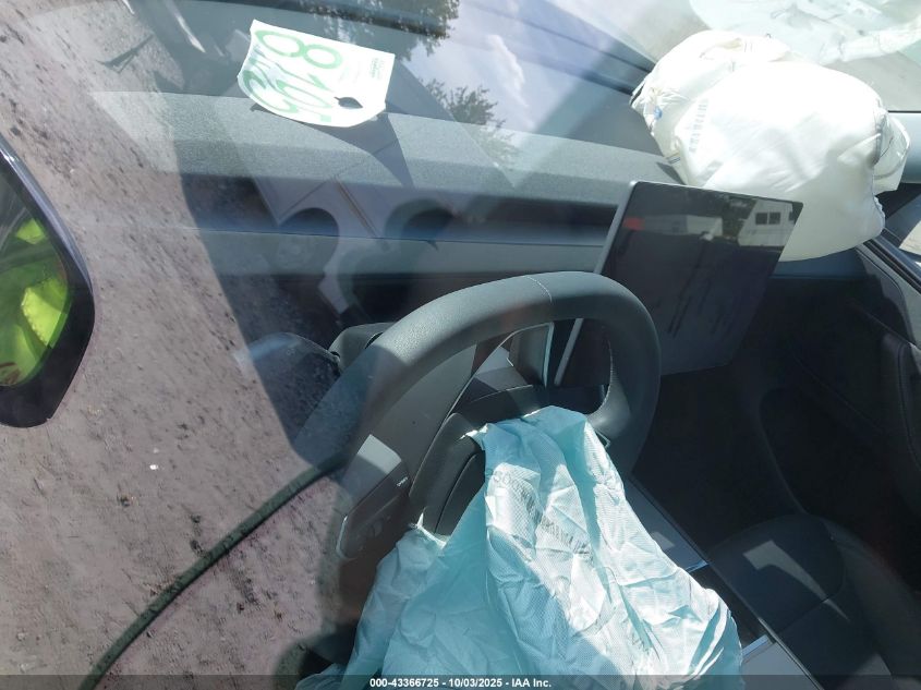 2026 Tesla Model Y Long Range Dual Motor All-Wheel Drive/Long Range Launch Series VIN: 7SAYGDEE4TF332834 Lot: 43366725