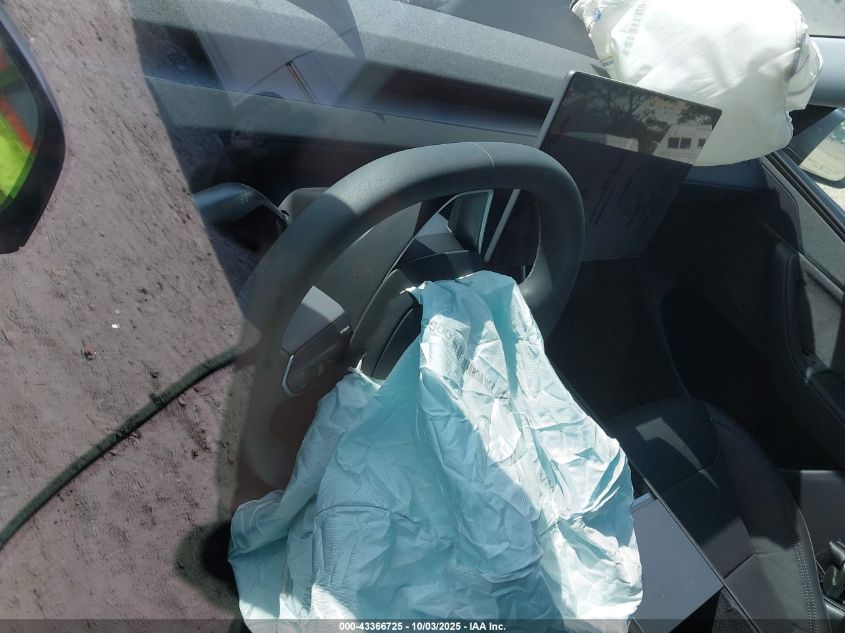 2026 Tesla Model Y Long Range Dual Motor All-Wheel Drive/Long Range Launch Series VIN: 7SAYGDEE4TF332834 Lot: 43366725